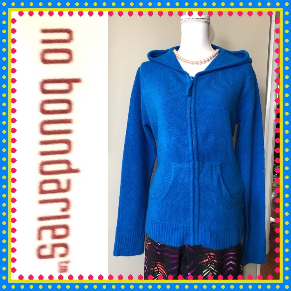 NEW, NBW, Junior’s NO BOUNDARIES FUZZY JACKET w/HOOD